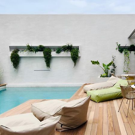 11Suites Aigio Exterior photo
