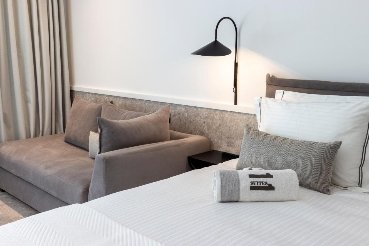 11Suites Aigio Exterior photo