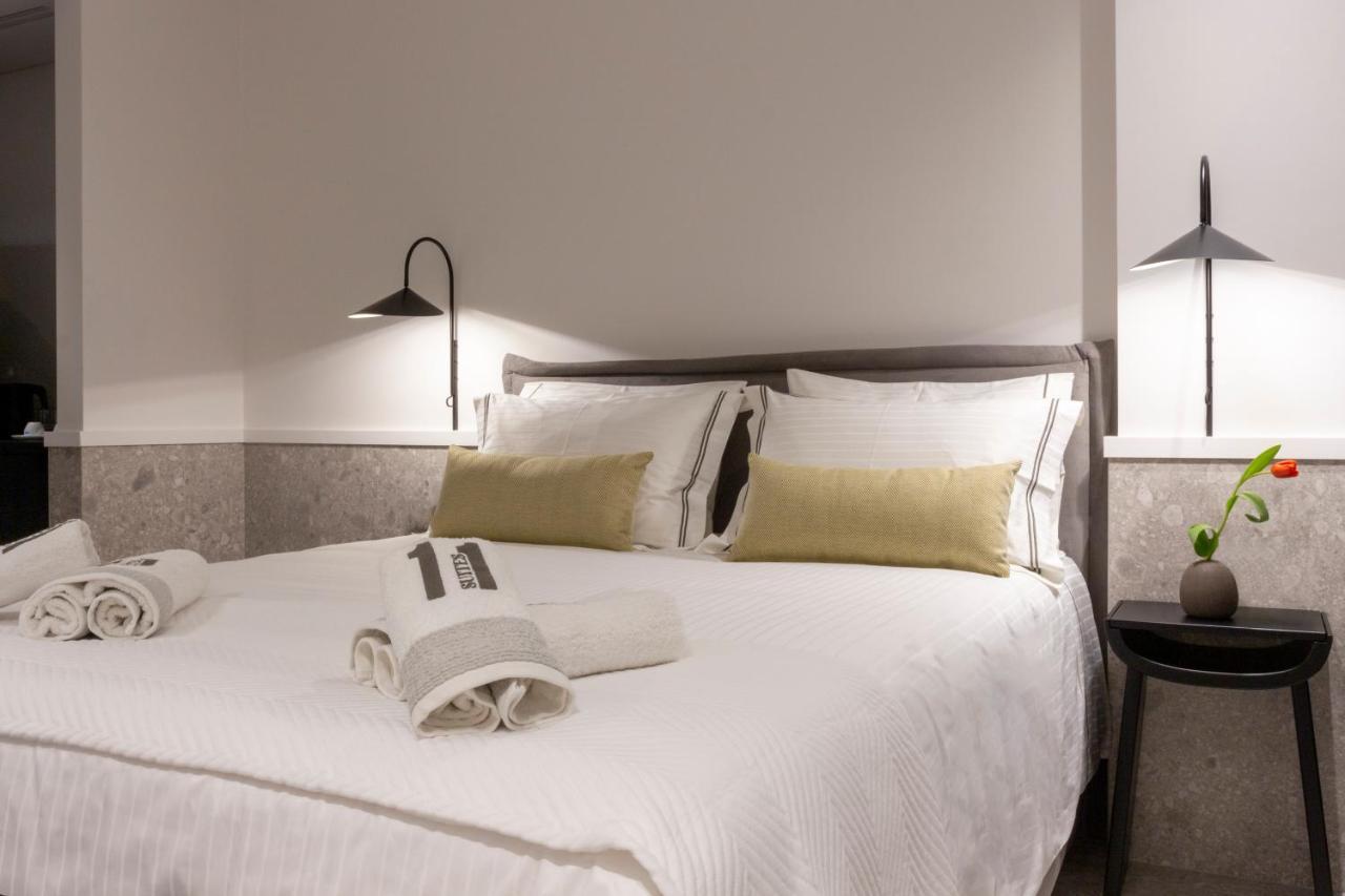 11Suites Aigio Exterior photo