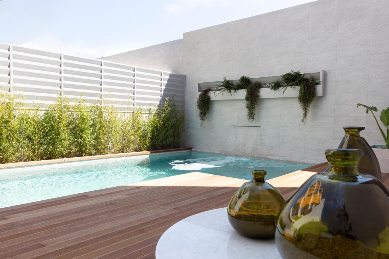 11Suites Aigio Exterior photo