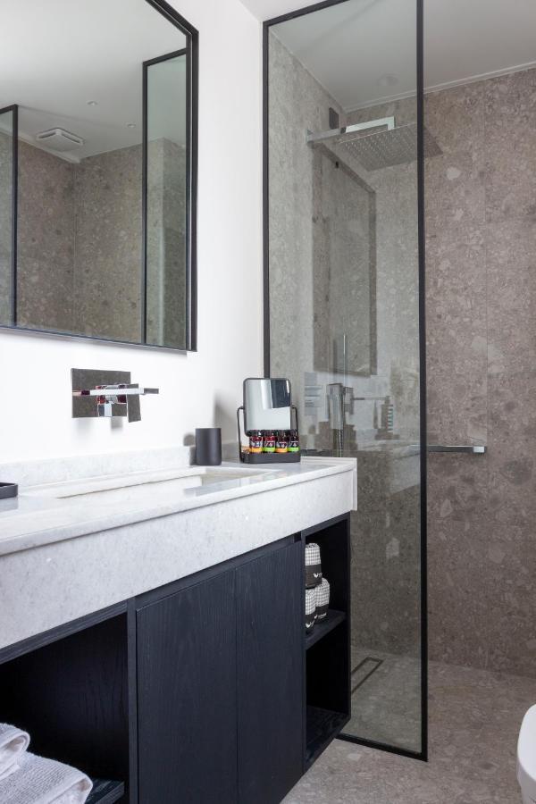 11Suites Aigio Exterior photo