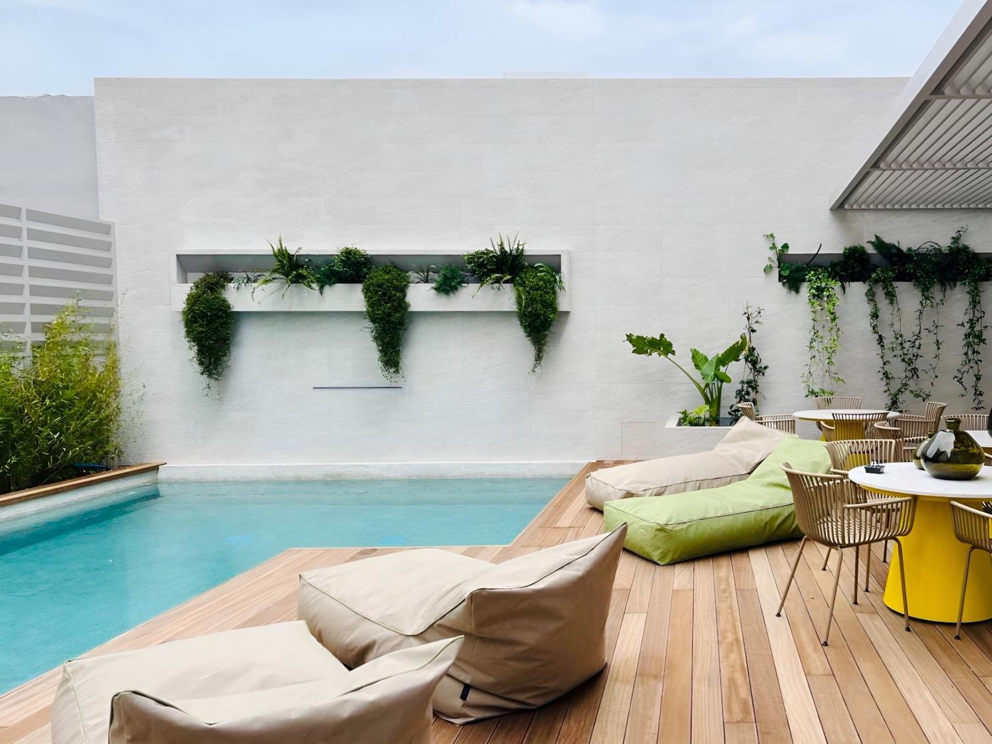 11Suites Aigio Exterior photo